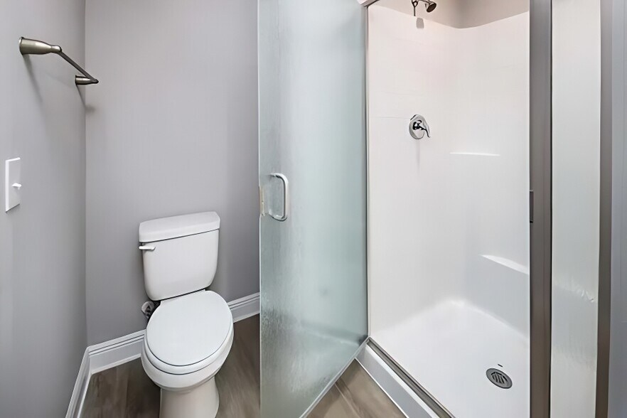 Building Photo - 319 Carmel Dr