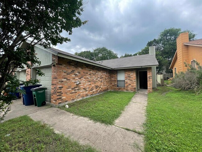Primary Photo - 1411 Waterloo Tr