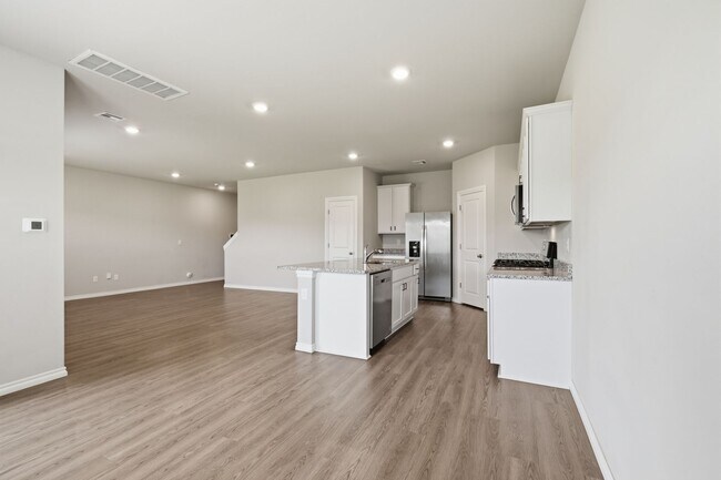 Building Photo - 4 Bed | 3 Bath | New Build | Bartlesville