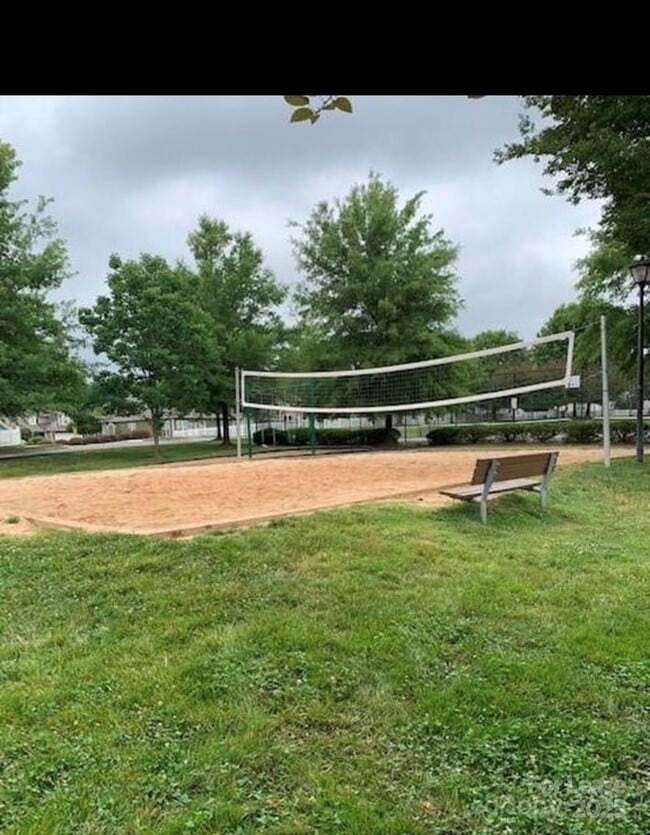 Building Photo - 11054 Hat Creek Ln