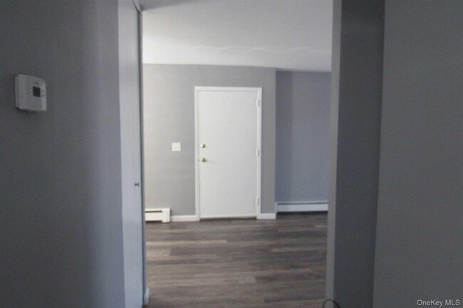 Building Photo - 9 Alpine Dr