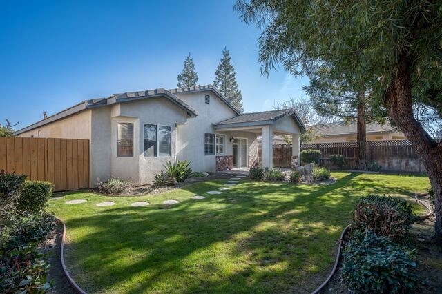 Building Photo - 1607 Halliana Ct
