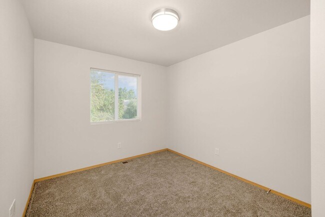 Building Photo - 1113 W Sinto Ave