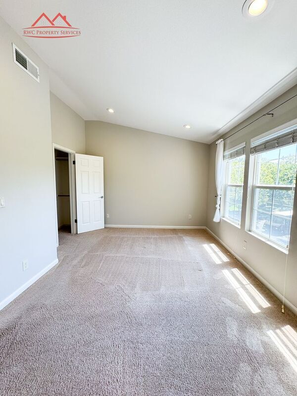Building Photo - 3634 Fitzsimmons Common