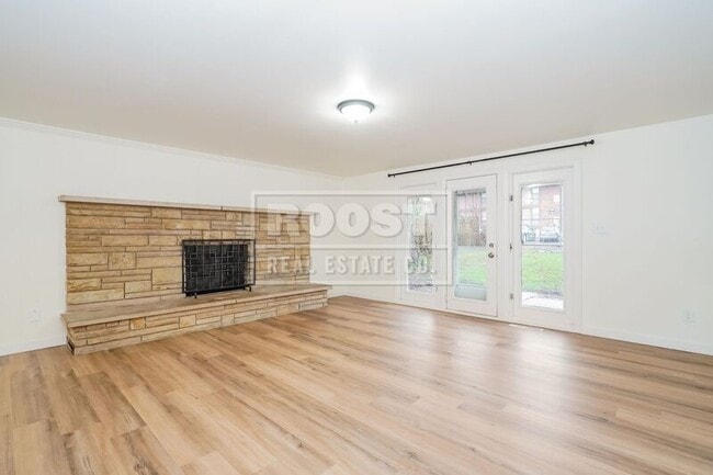 Building Photo - 6311 Brauning Dr