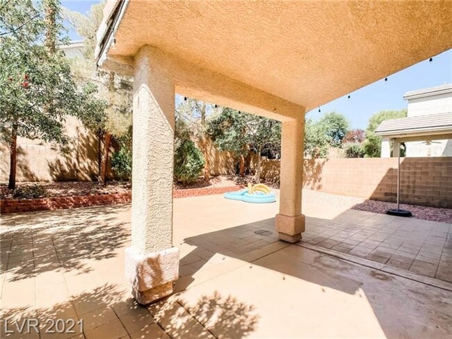 Building Photo - Coming Soon 8/1/25 - Beautiful Summerlin P...