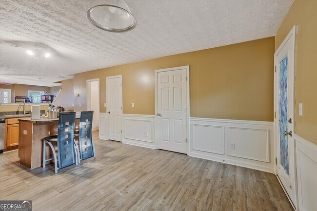 Building Photo - 2870 Vining Ridge Terrace