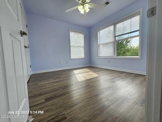 Building Photo - 3802 Falcon Crest Dr