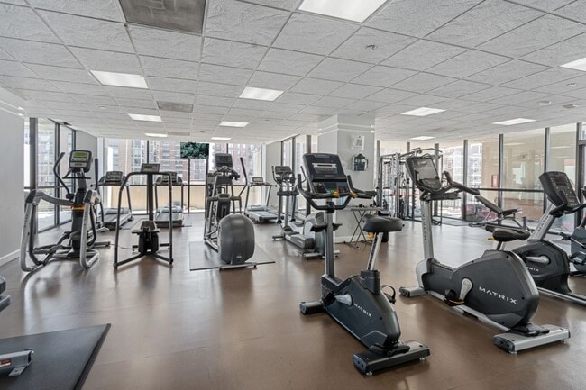 Building Photo - N Clark