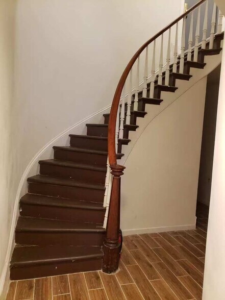 Building Photo - 1829 Spruce St