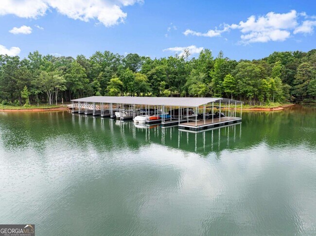 Building Photo - 151 S Pointe Dr