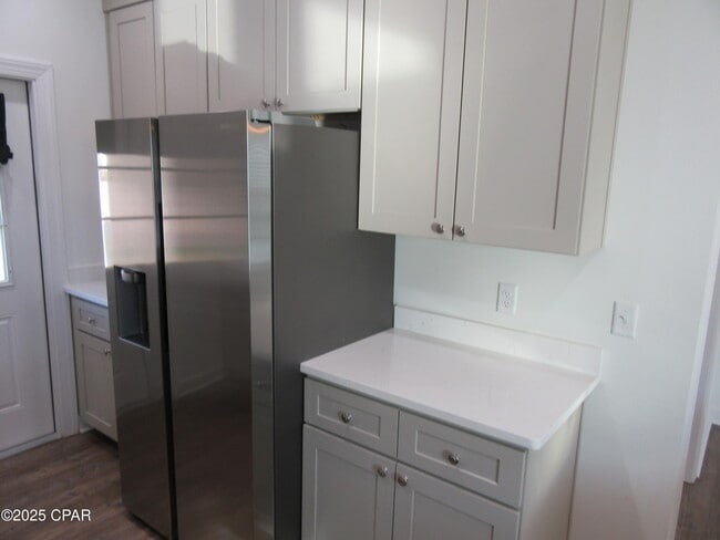 Building Photo - 2811 N Panama Ave