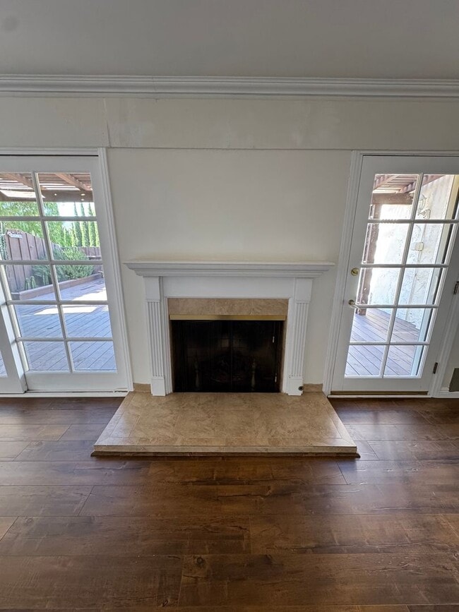 Building Photo - Scenic Cul-de-Sac Living with Stunning Mountain Views