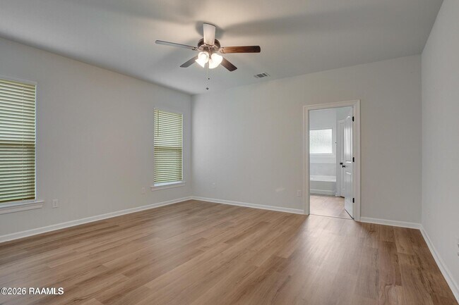 Building Photo - 306 Tall Meadows Ln