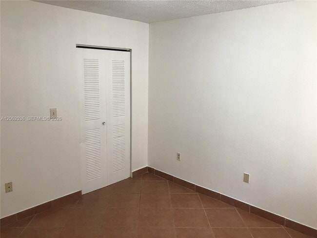 Building Photo - 2890 N Oakland Forest Dr