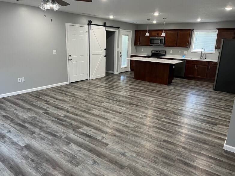 Building Photo - 203 Josh Ave