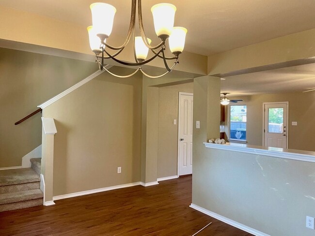 Building Photo - BEAUTIFUL 4 BR/2BTH HOUSE LOCATED IN CIBOLO AVAILABLE NOW!!