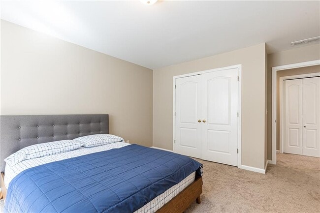 Building Photo - 9360 Nesbit Lakes Dr