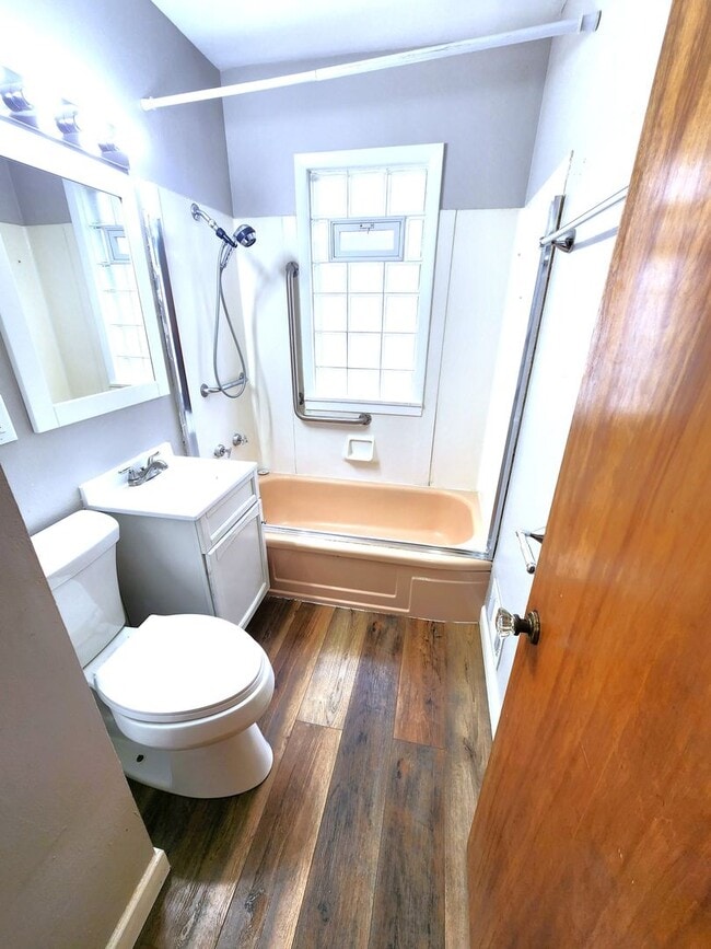 Building Photo - 4 Bedroom Cape Cod with Large Partially Fenced Yard