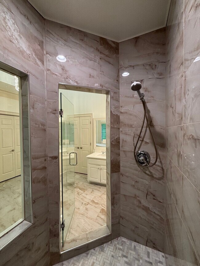 Building Photo - 10615 Honey Brook Cir