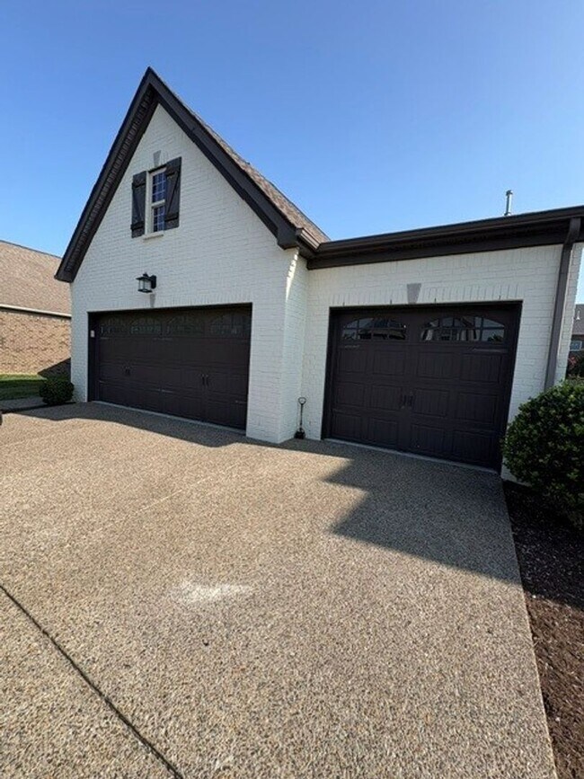 Building Photo - NOW AVAILABLE IN MILLSTONE!!