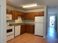 Building Photo - Very nice 2 bedroom and 1 bath apartment located in downtown Concord!