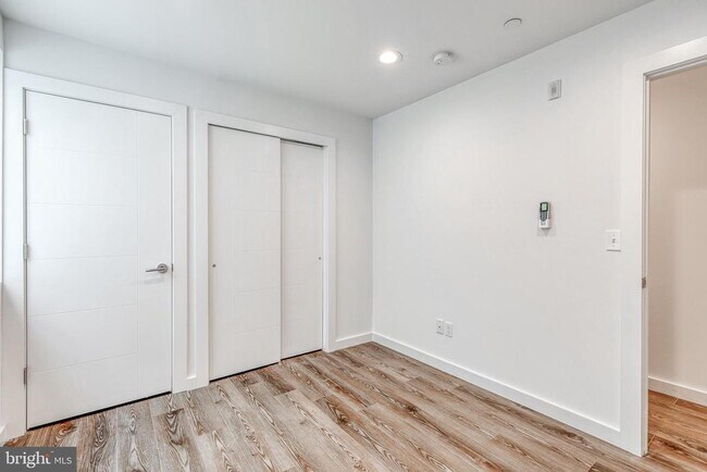 Building Photo - 751 N 43rd St