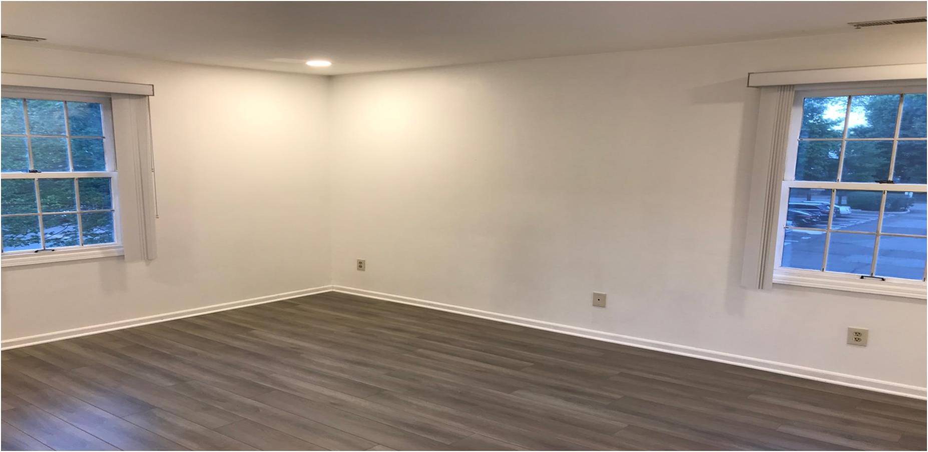 Building Photo - 18 John St