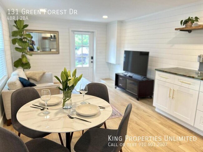 Building Photo - 131 Green Forest Dr