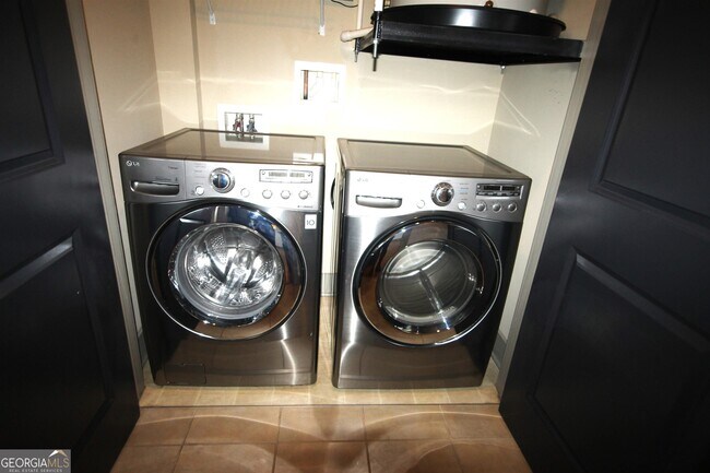 Building Photo - 4561 Olde Perimeter Way