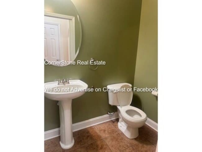 Building Photo - 6499 Chamblee Dr