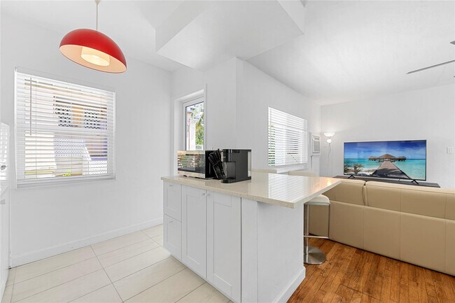 Building Photo - 3015 Seville St