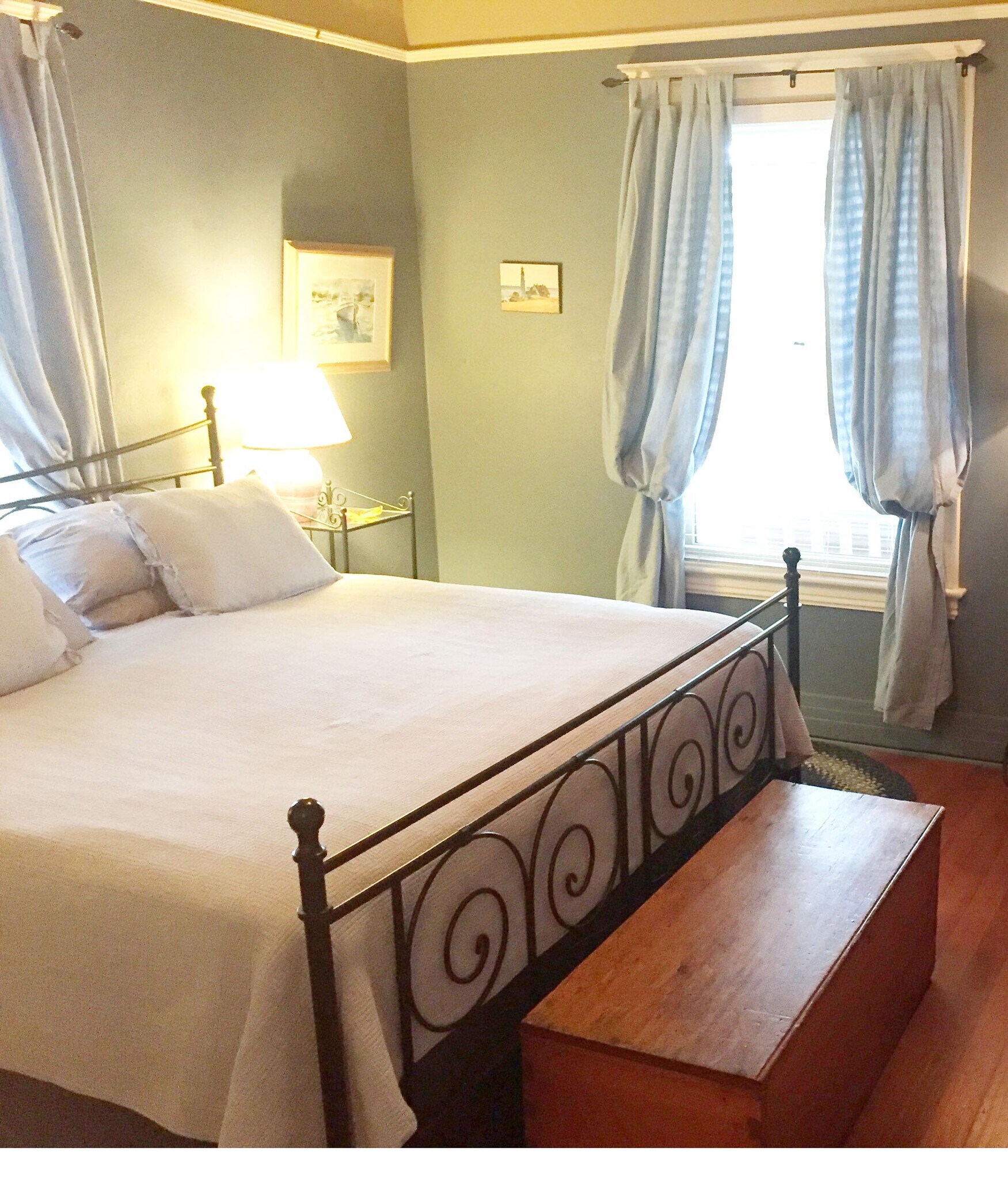 Building Photo - 901 N 3rd Ave