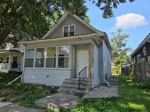 Building Photo - 1347 N Thomas Ave