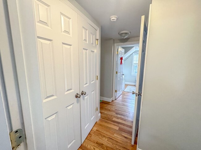 Building Photo - 79 Winchester Ave