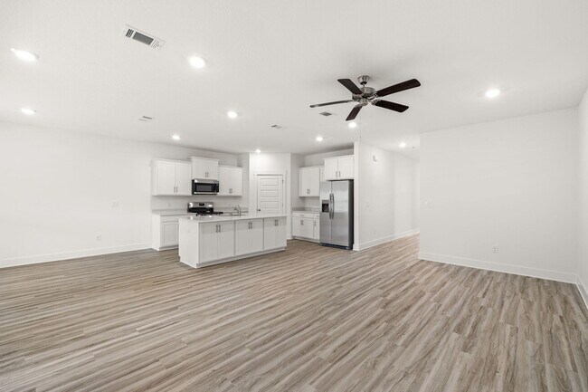 Building Photo - 127 Holley Grv Ln