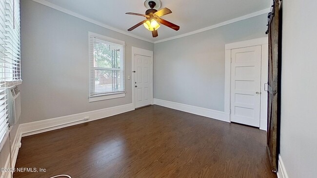 Building Photo - 1513 Palm Ave