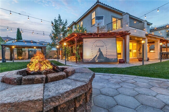 Building Photo - 10988 Wonder Hills St