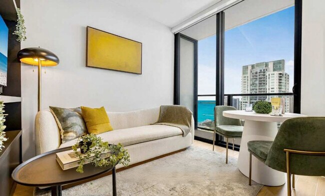 Building Photo - 398 NE 5th St