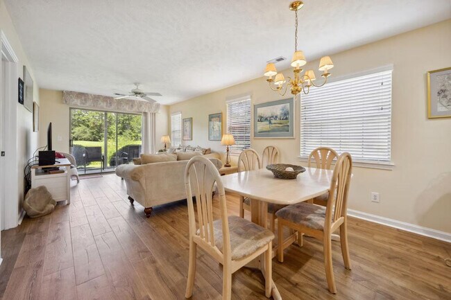 Building Photo - 80 Pinehurst Ln