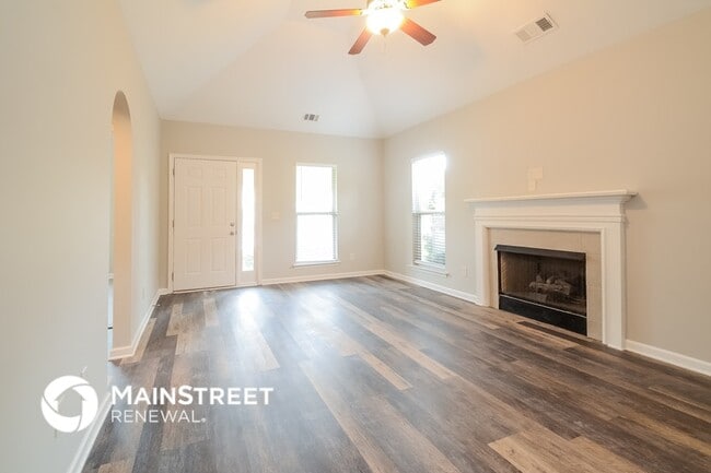 Building Photo - 568 Fox Run Cir