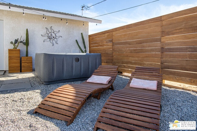 Building Photo - 4742 Ave La Flora Desierta