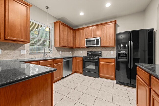 Building Photo - 5105 Hibiscus Valley Dr