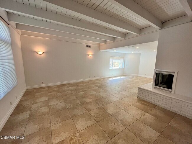 Building Photo - 29160 Oakpath Dr