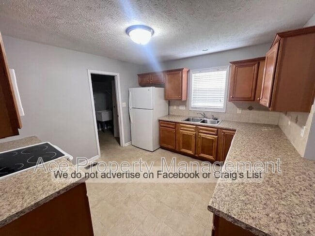 Building Photo - 4331 Jockey Whip Ln