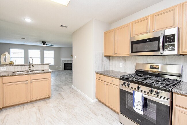 Building Photo - 5011 Ivy Fair Way