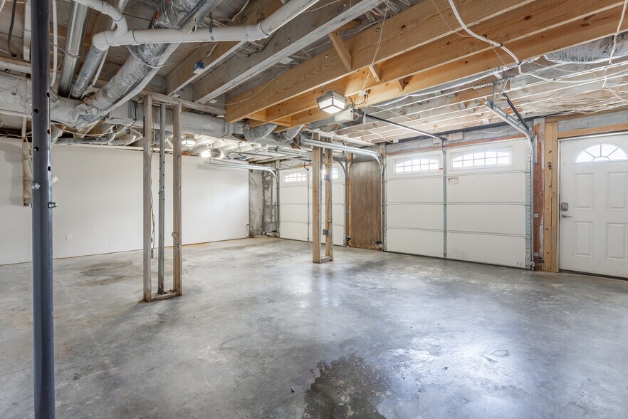 2 car garage PLUS - 2244 W Front St
