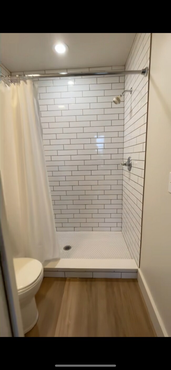 Building Photo - 500 Dandy Brush Ln W