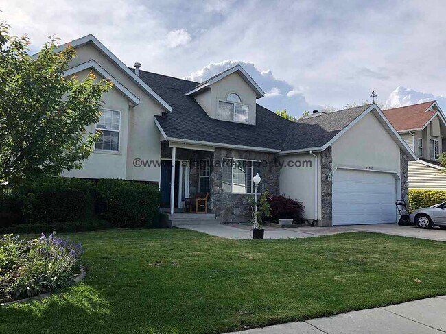 Primary Photo - Wonderful 4 Bedroom Home with an Office in...