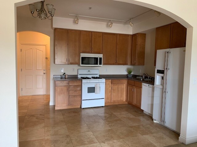 Building Photo - 1991 Alder St